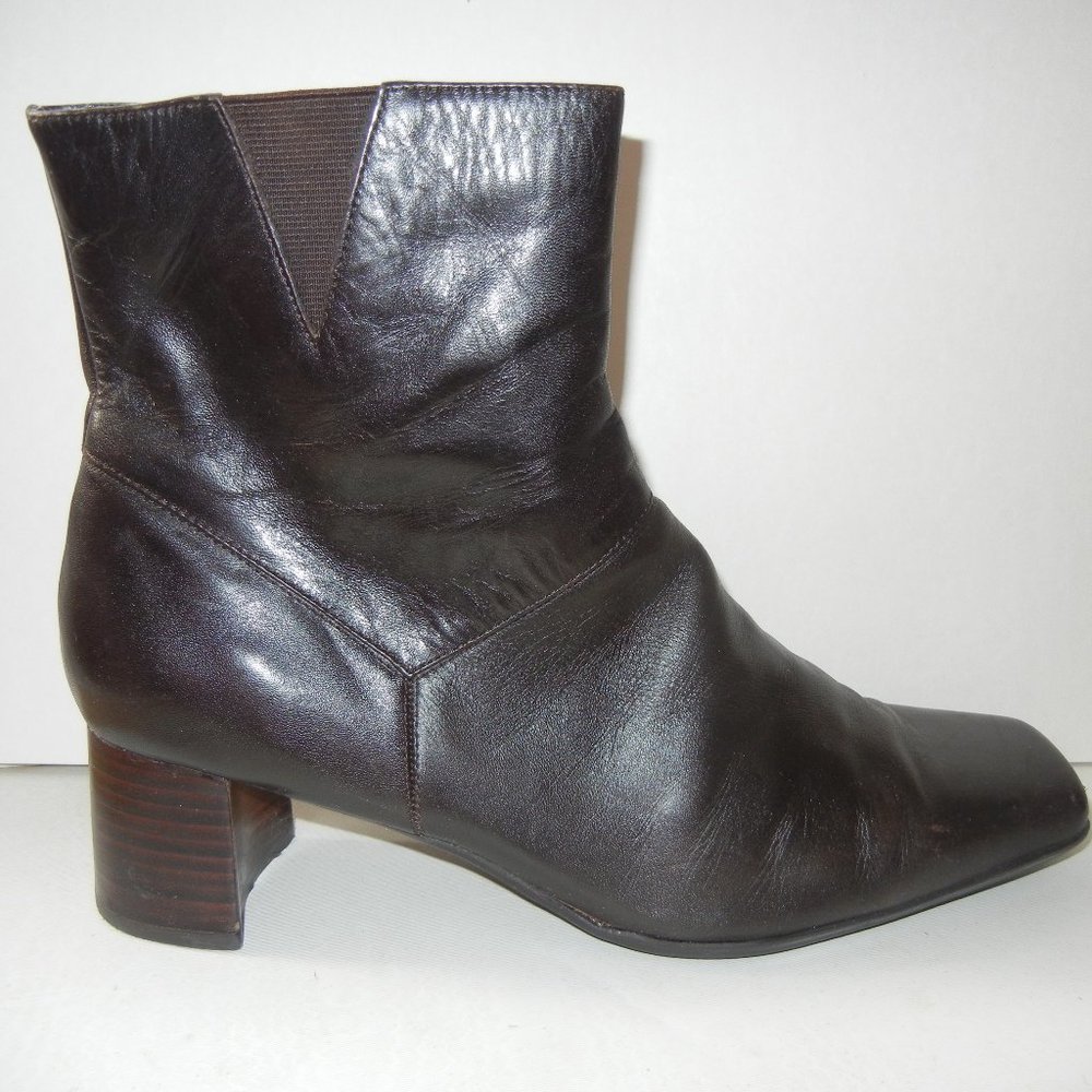 Nine West 10M Boots Brown Leather Full Zip Block Heel Bootie Ankle Flexible